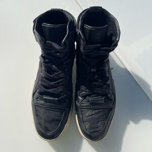 Authentic Gucci GG Monogram High-Top Sneakers - Black Leather - Size 10G (40)